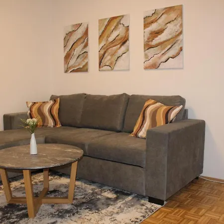 Nidalia In Apartamento Graz