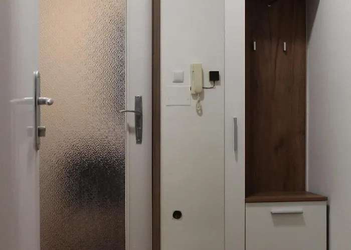 Nidalia In * غراتس