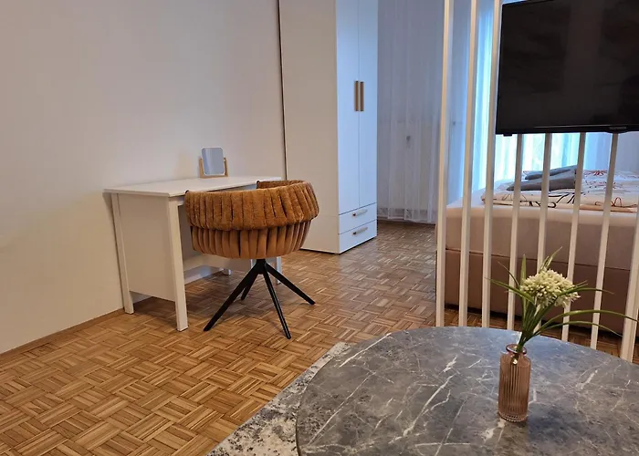 Nidalia In Lägenhet Graz